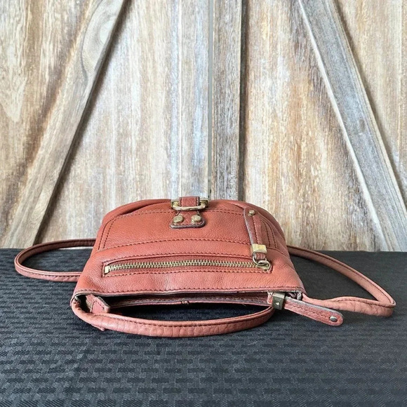 Vintage Etienne Aigner Leather Crossbody Bag - Picture 5 of 13